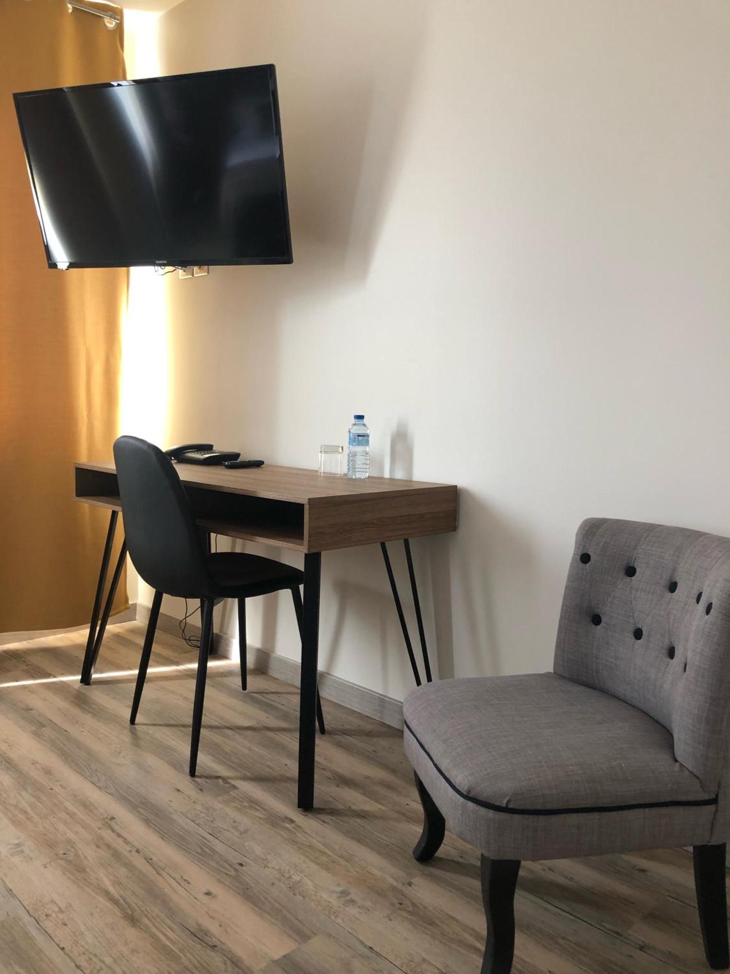 Hotel L'Ange De La Vallee Oyonnax Εξωτερικό φωτογραφία